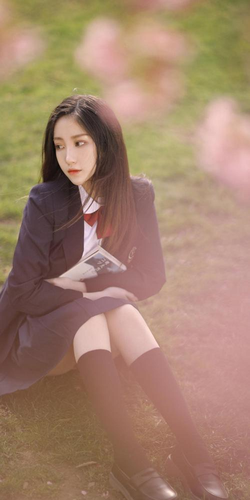 天天在线精品乱人A片推荐内容